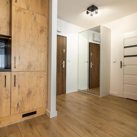 Apartament Near Sky Tower Breslavia Exterior foto