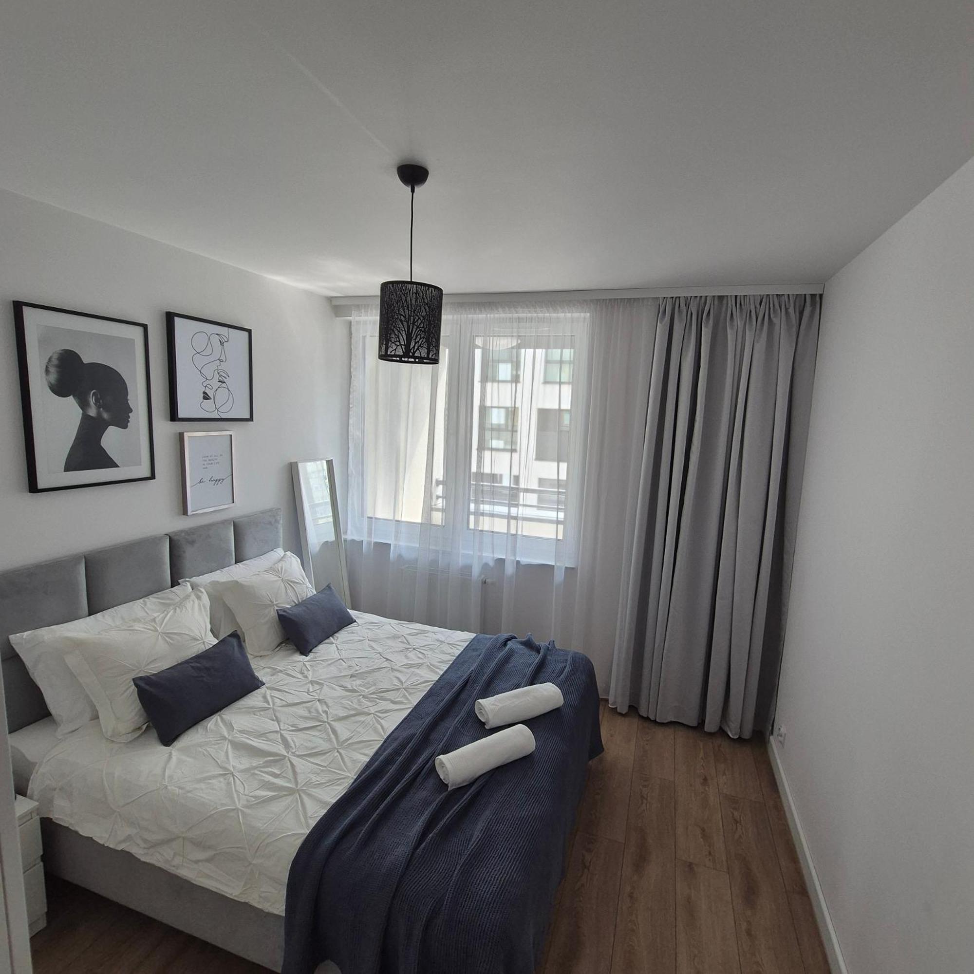 Apartament Near Sky Tower Breslavia Exterior foto